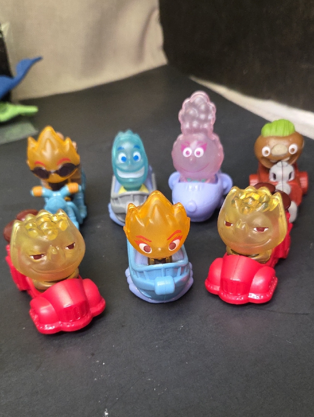 Disney Pixar Bundle - Picture 2 of 9